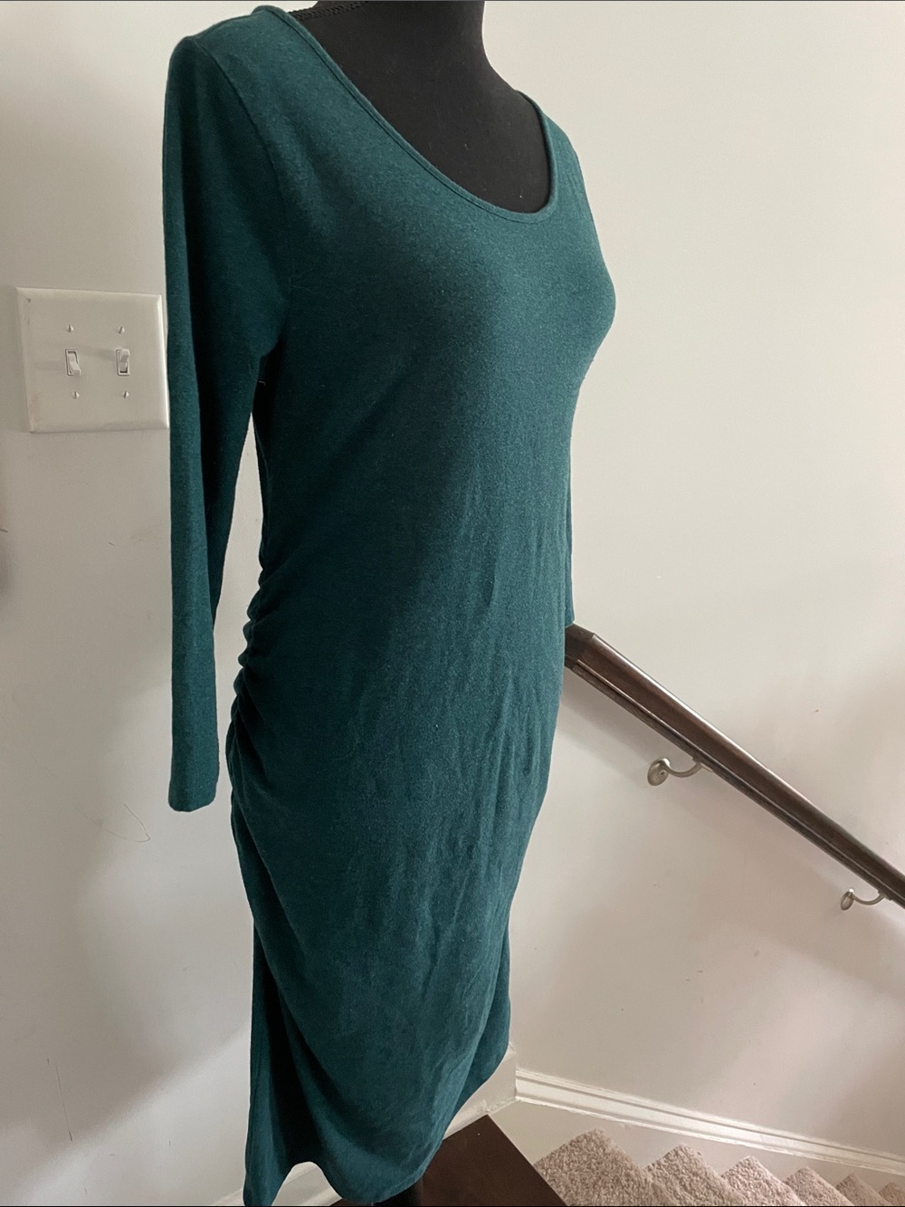 Ingrid & Isabel Long Sleeved Ruched Maternity Dress Size M Forest Green Bodycon